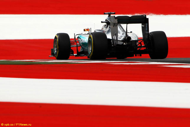 Льюис Хэмилтон