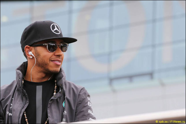 Льюис Хэмилтон