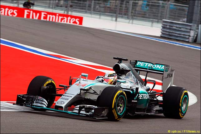 Льюис Хэмилтон