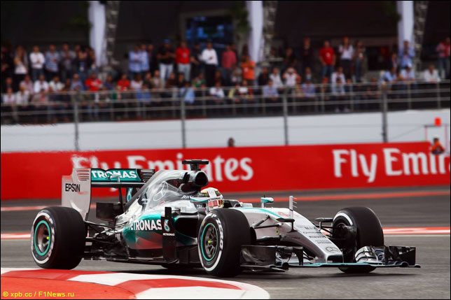 Льюис Хэмилтон