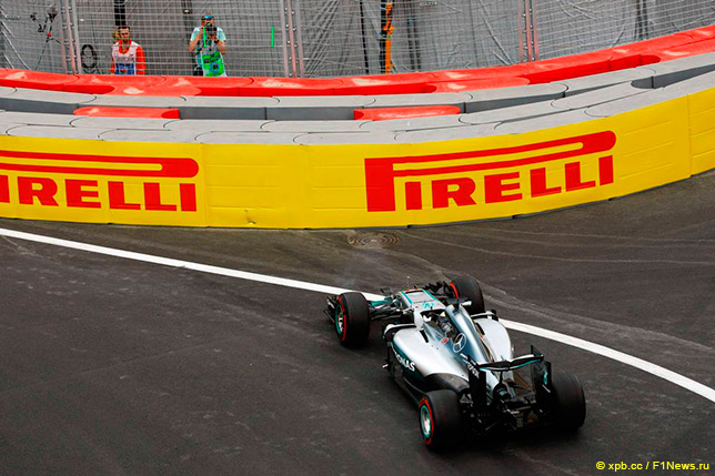 Льюис Хэмилтон в Баку