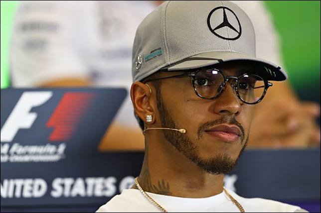 Льюис Хэмилтон на пресс-конференции в четверг