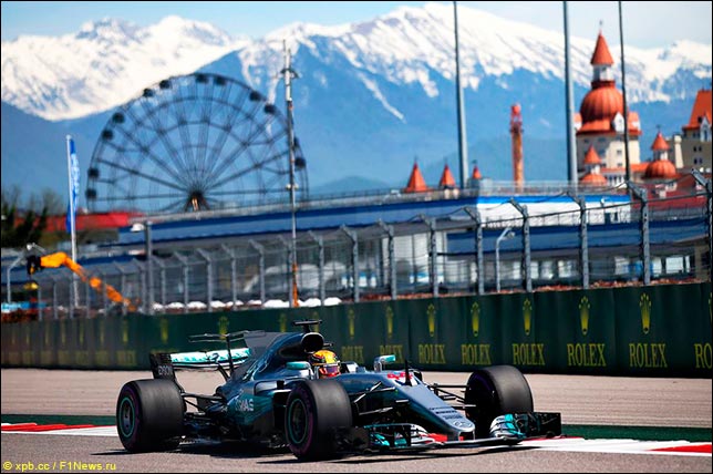 Льюис Хэмилтон