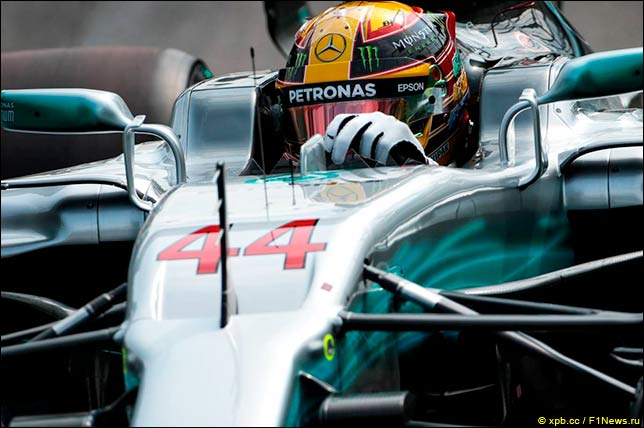 Льюис Хэмилтон