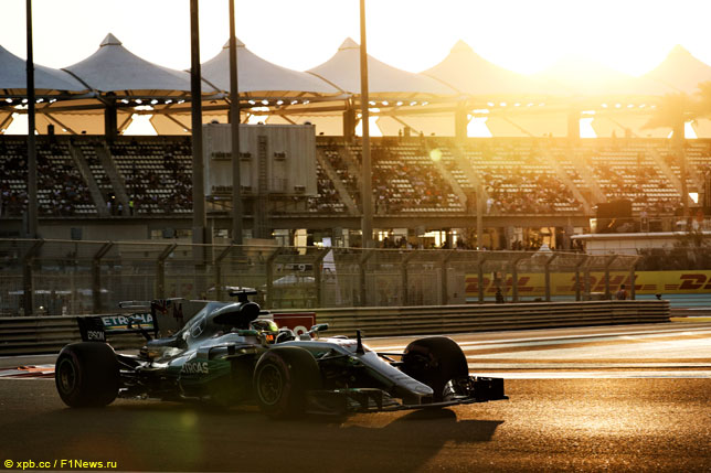 Льюис Хэмилтон