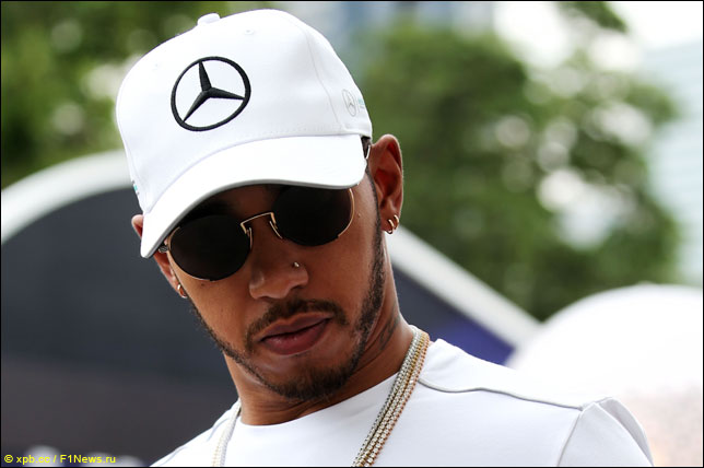 Льюис Хэмилтон