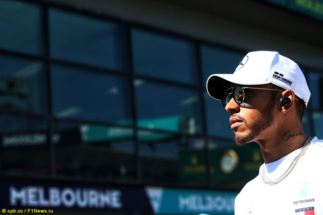 Льюис Хэмилтон