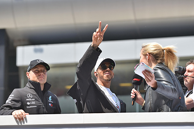 Льюис Хэмилтон