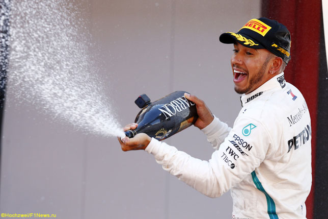 Льюис Хэмилтон