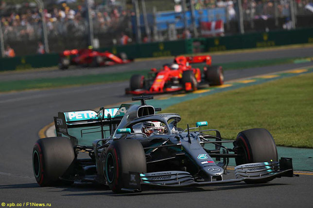 Льюис Хэмилтон