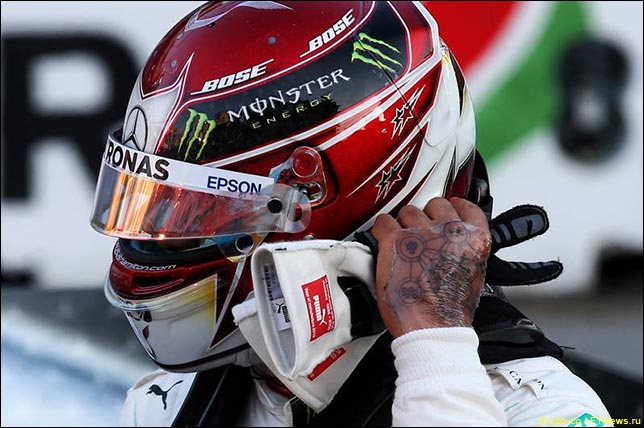 Льюис Хэмилтон