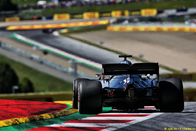 Льюис Хэмилтон