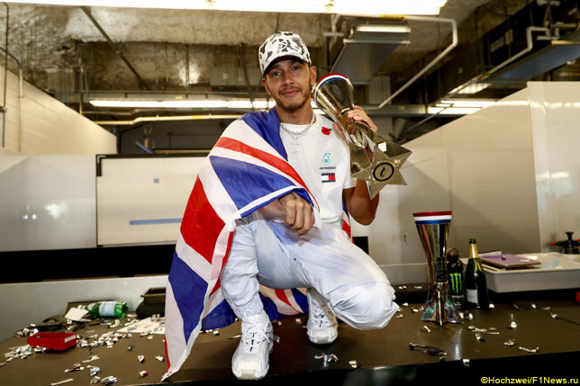 Льюис Хэмилтон