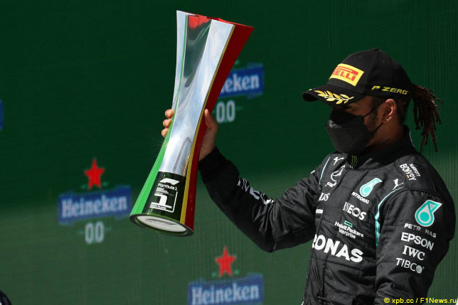 Льюис Хэмилтон