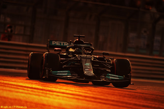 Льюис Хэмилтон