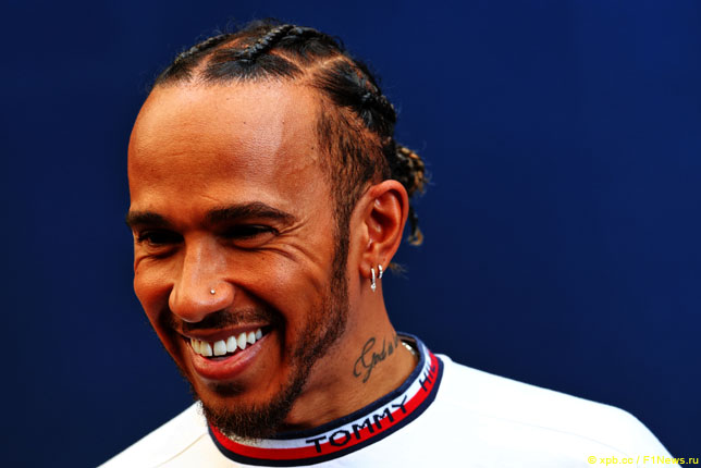 Льюис Хэмилтон