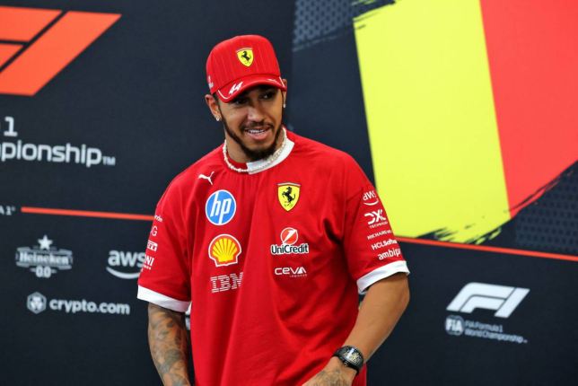 Льюис Хэмилтон, фото XPB