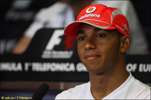 Льюис Хэмилтон