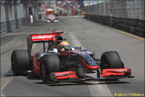 Льюис Хэмилтон