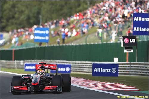 Льюис Хэмилтон