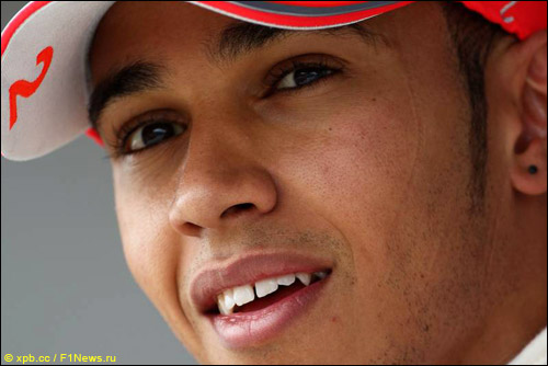 Льюис Хэмилтон