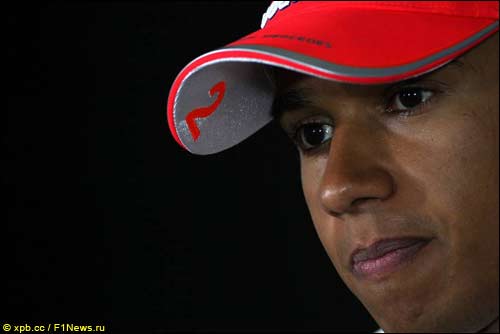 Льюис Хэмилтон