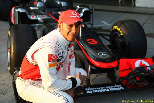 Льюис Хэмилтон