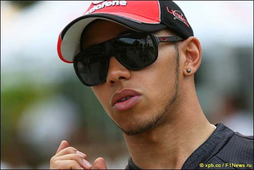 Льюис Хэмилтон