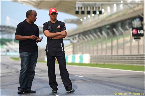 Энтони и Льюис Хэмилтоны