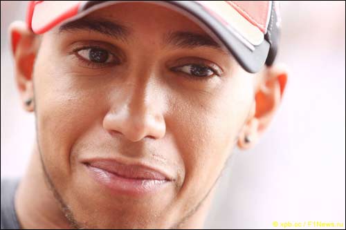 Льюис Хэмилтон