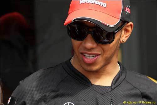 Льюис Хэмилтон