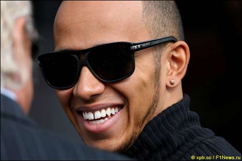 Льюис Хэмилтон