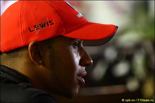 Льюис Хэмилтон