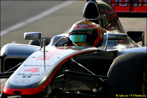 Льюис Хэмилтон