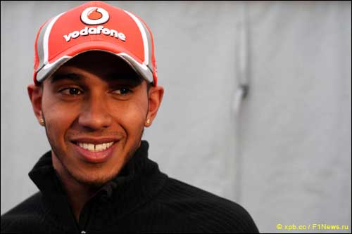 Льюис Хэмилтон