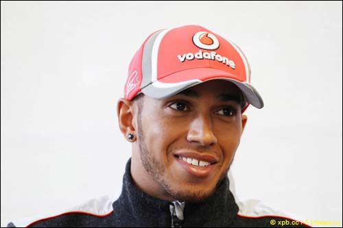 Льюис Хэмилтон