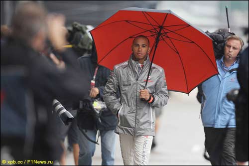 Льюис Хэмилтон