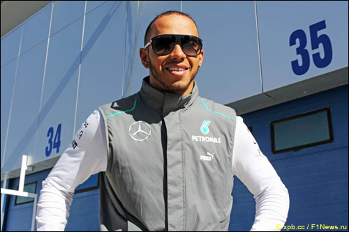 Льюис Хэмилтон