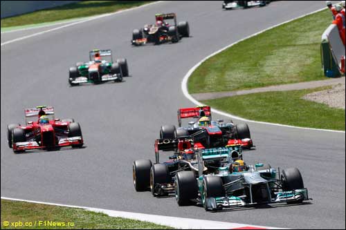 Льюис Хэмилтон на трассе Гран При Испании