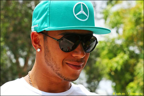 Льюис Хэмилтон