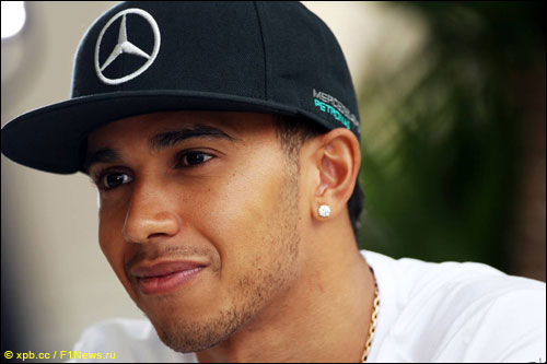 Льюис Хэмилтон