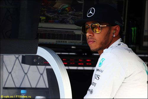 Льюис Хэмилтон