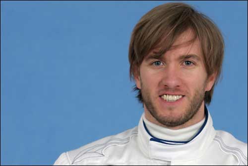 Ник Хайдфельд. Фотграфия с презентации F1.09