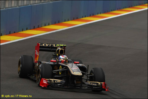 Виталий Петров на трассе Гран При Европы