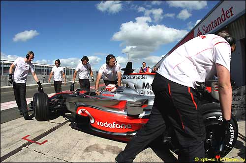 Хейкки Ковалайнен на тестах в Сильверстоуне