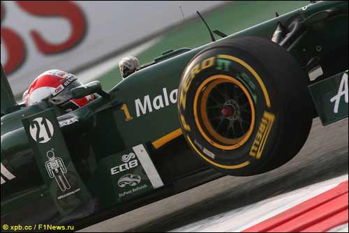 Шины Soft на машине Ярно Трулли