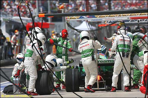 Пит-стоп Honda