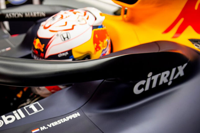 Логотип Citrix на машине Red Bull Racing