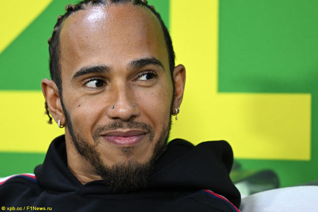 Льюис Хэмилтон