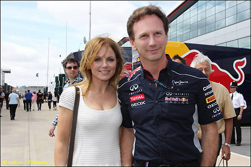 Джери Холлиуэлл и Кристиан Хорнер в Сильверстоуне, 2013 год